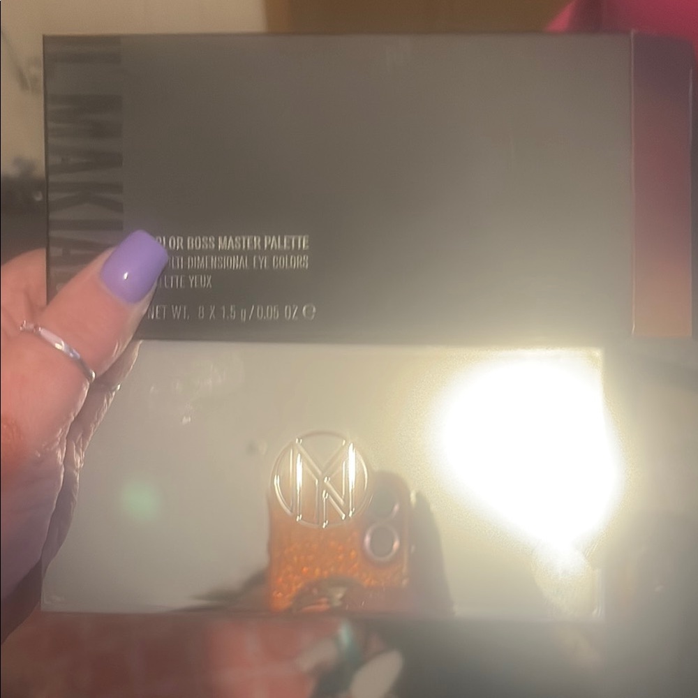IL MAKIAGE Color Boss Master Palette in ‘Treat Yo’Self’
